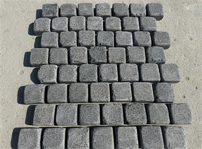 Tumbled Cobble Paving Classic Surface